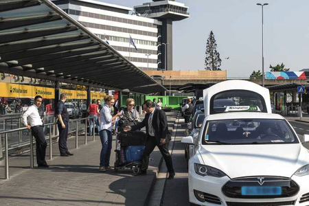 Schiphol in top-10 duurste taxi’s